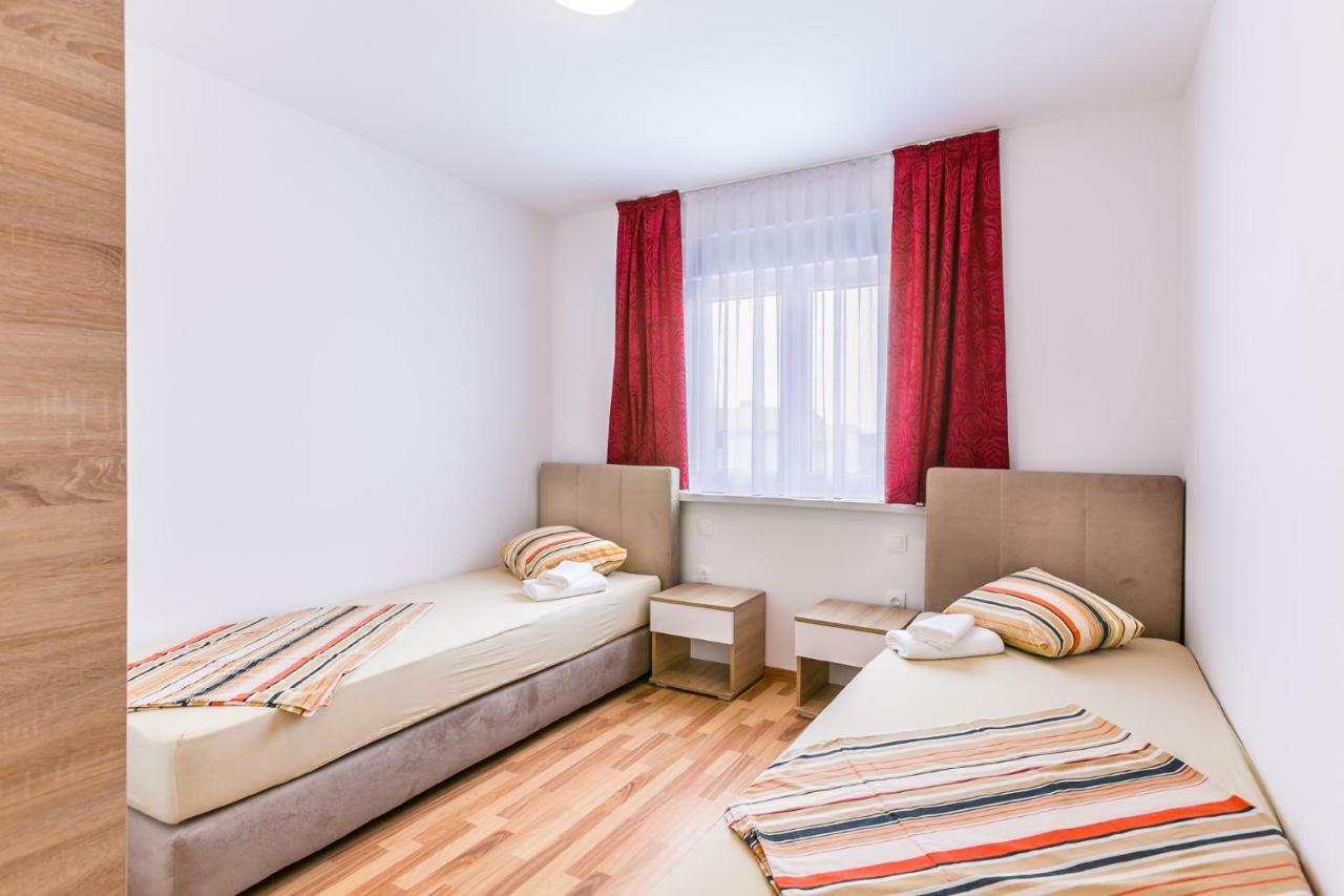 Dragan K2 Hotel Medulin Luaran gambar